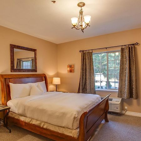 Leavenworth Village Inn Room photo