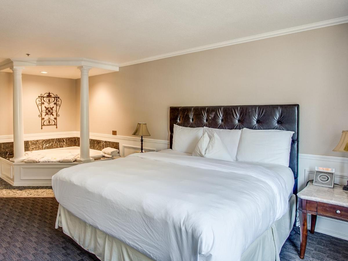 Leavenworth Village Inn Room photo